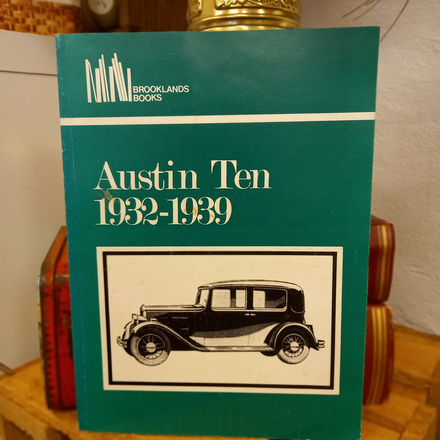 Austin Ten 1932–1939 (Brooklands Books)-Automotive History / Workshop Manual / Car Reference-Tilbrook and Co