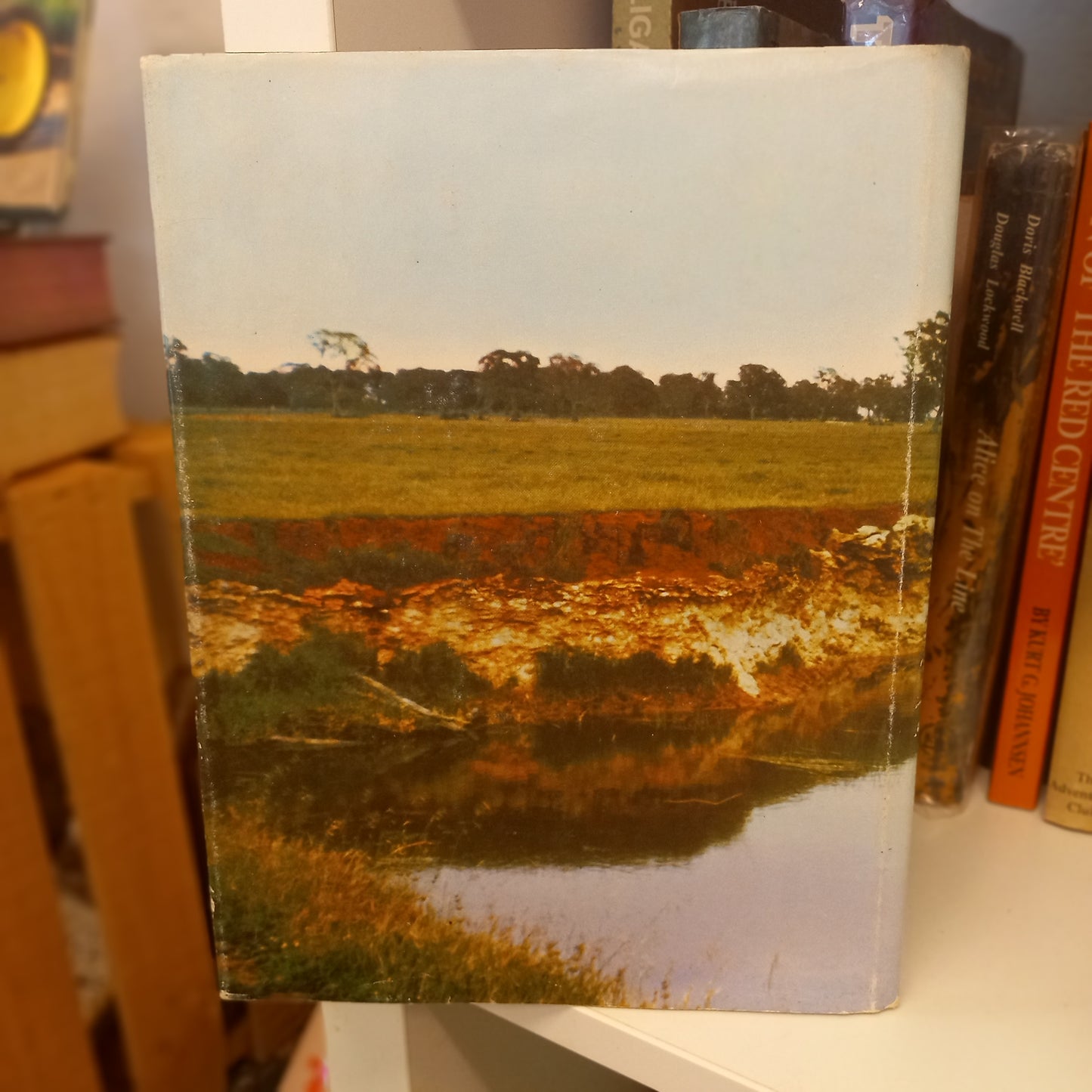 Coonawarra: A Vignoble by W. S. Benwell-Wine & Viticulture History Book-Tilbrook and Co