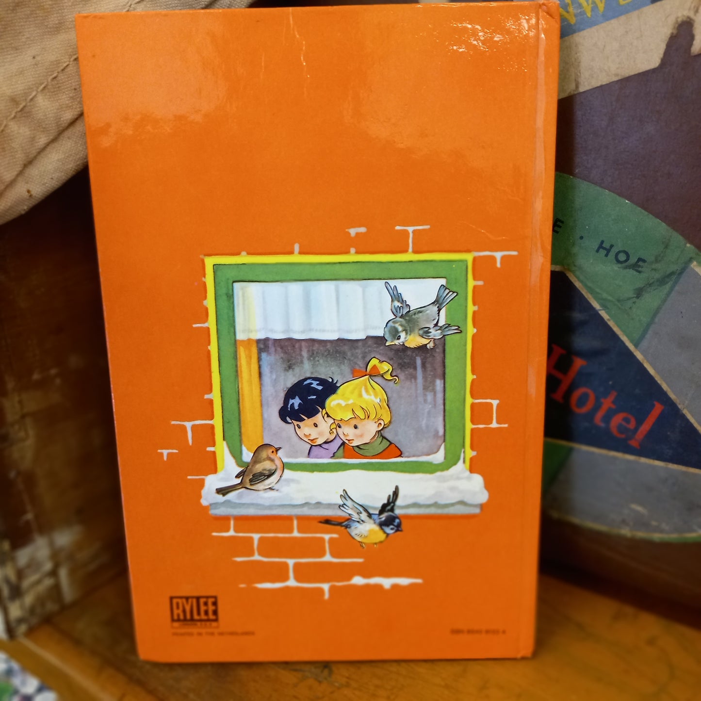 Mark and Mandy Go To Snowland by Lornie Leete-Hodge-Tilbrook and Co