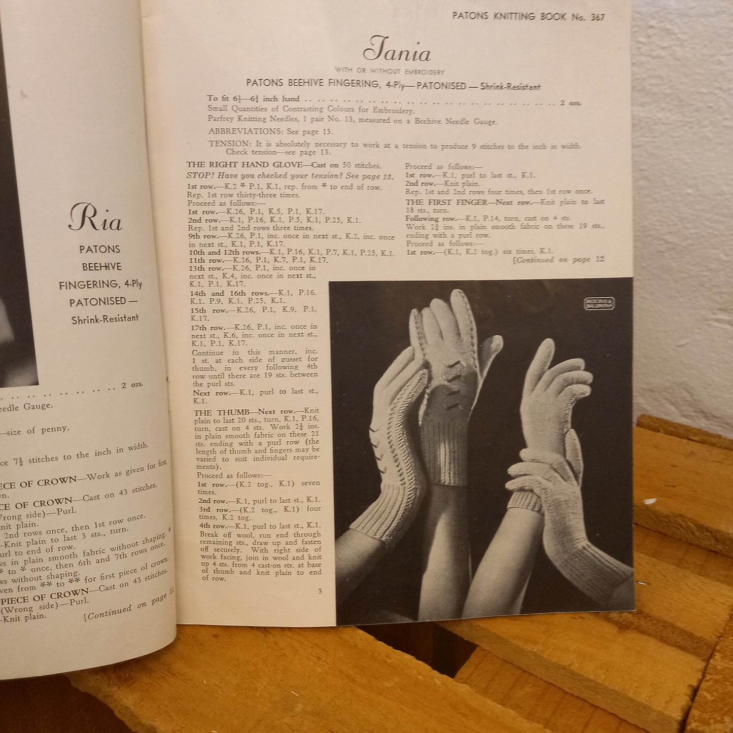 Patons Knitting Book No. 367: Hats and Gloves Knitted in Beehive Fingering (4 Ply)-Vintage Knitting Pattern Booklet-Tilbrook and Co