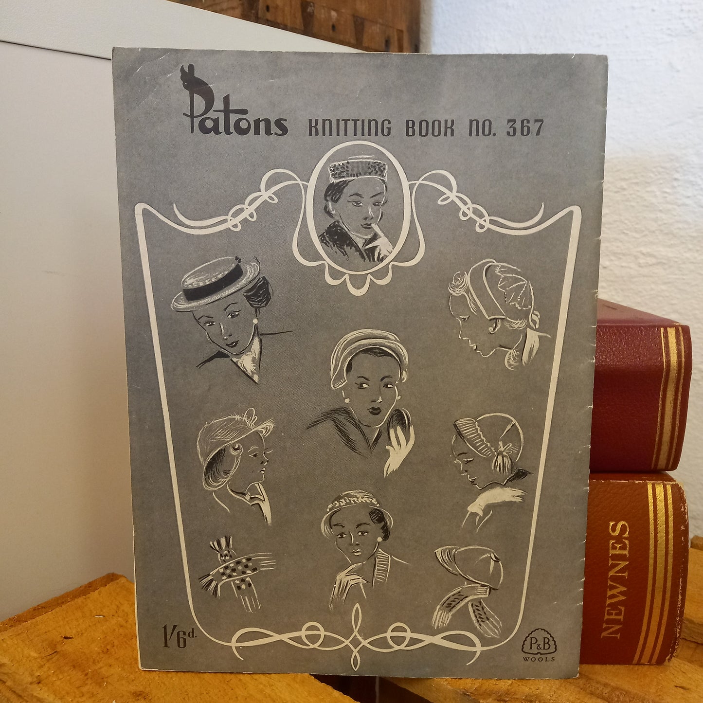 Patons Knitting Book No. 367: Hats and Gloves Knitted in Beehive Fingering (4 Ply)-Vintage Knitting Pattern Booklet-Tilbrook and Co