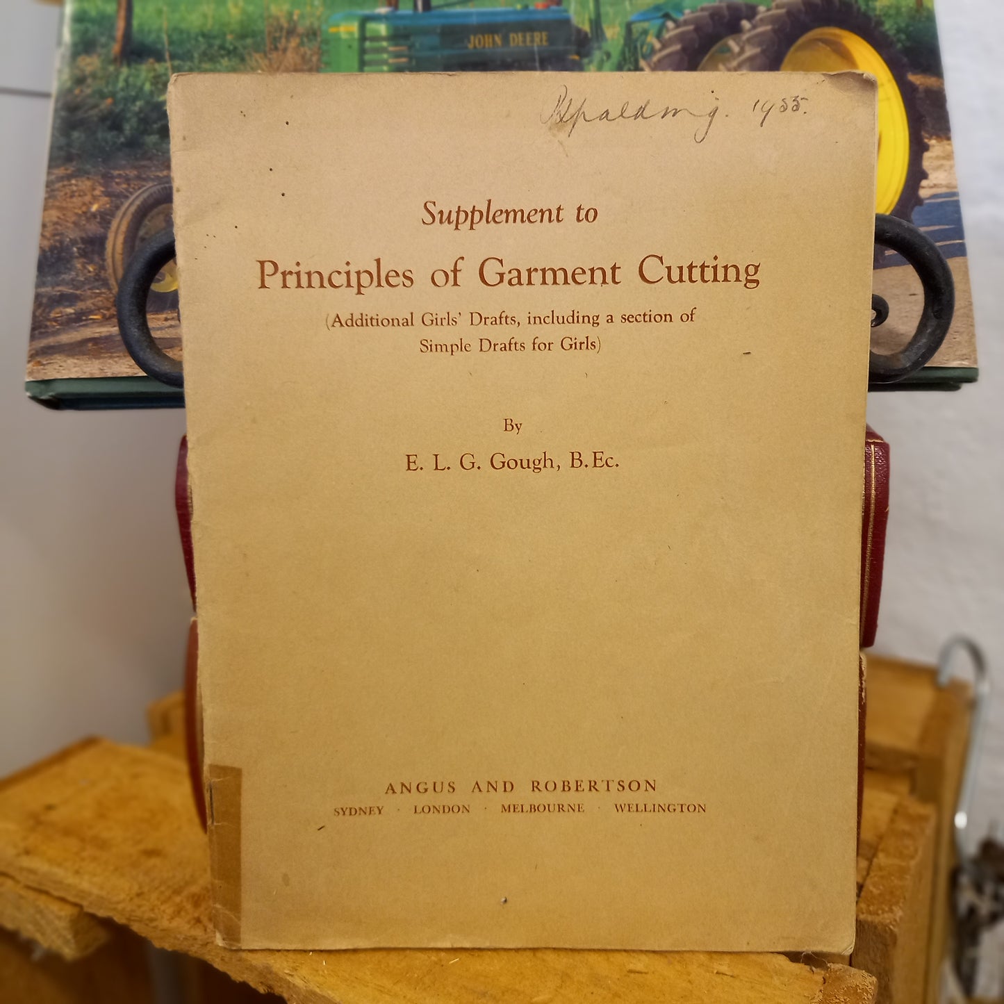 Supplement to Principles of Garment Cutting-Vintage sewing / Pattern drafting reference-Tilbrook and Co