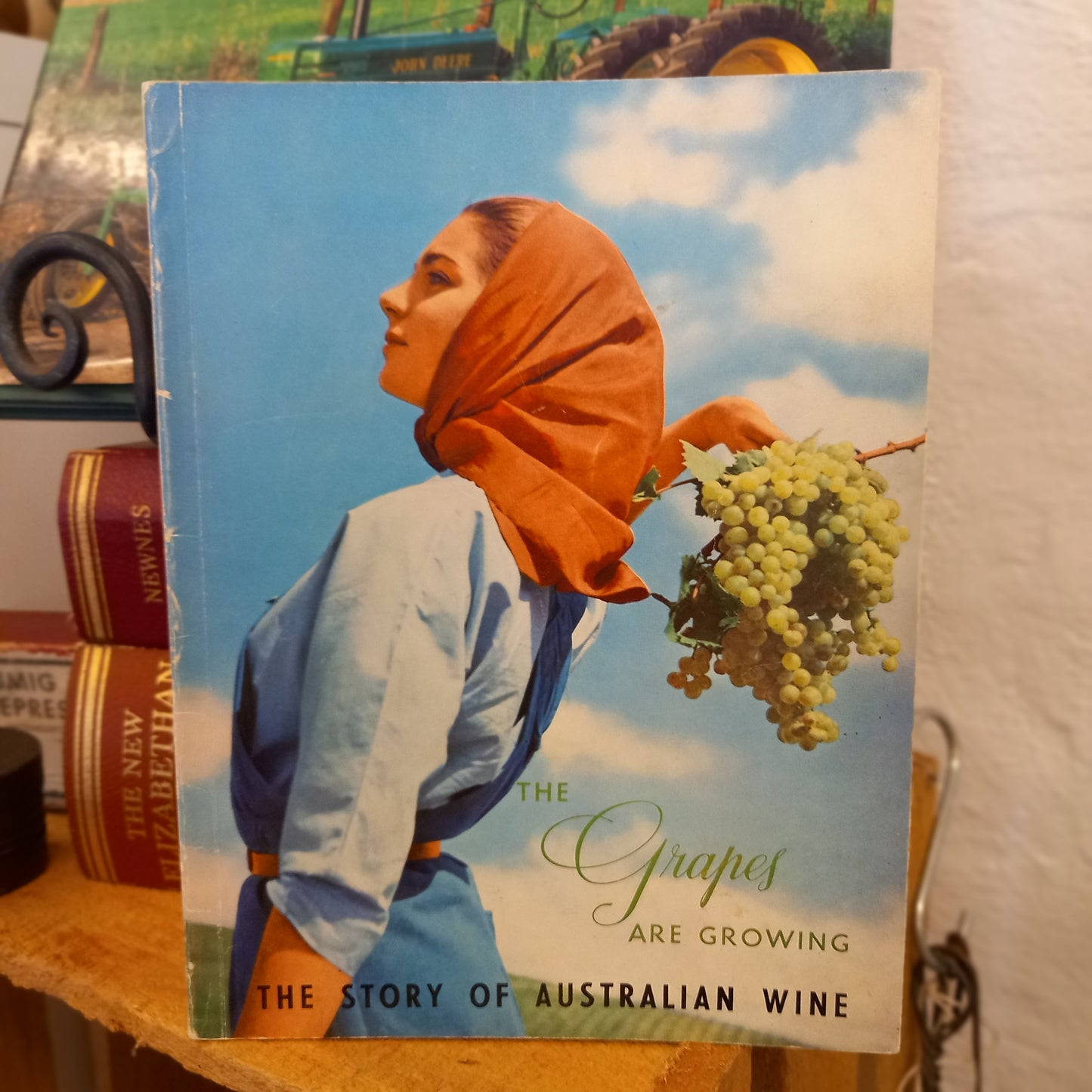 The Grapes Are Growing: The Story of Australian Wine by Kenneth Slessor (c.1960s)-Book - Australian Wine History Booklet-Tilbrook and Co