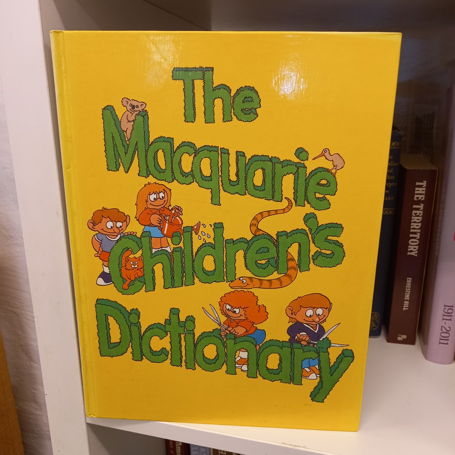 The Macquarie children's dictionary illustrated by Louis Silvestro-Books-Tilbrook and Co