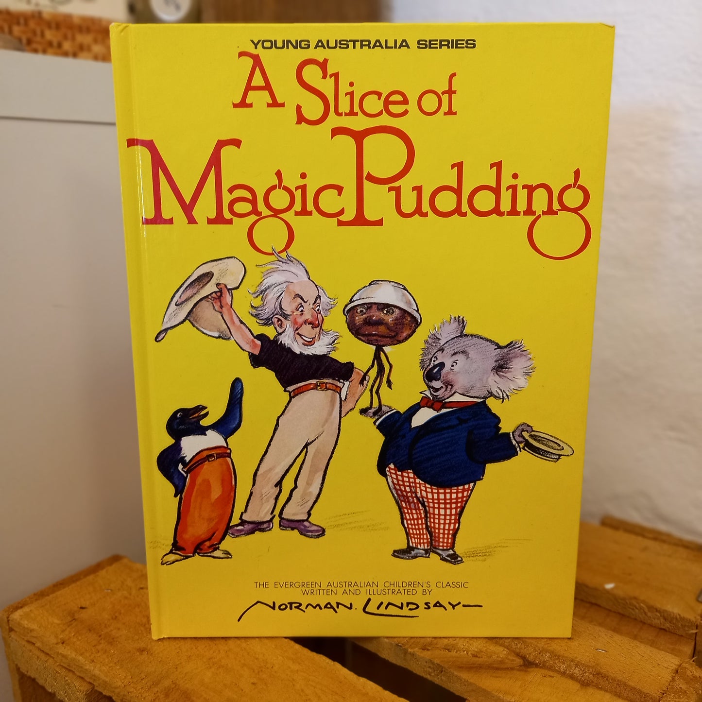 The Magic Pudding – Norman Lindsay (1986 Reprint, Angus & Robertson) | Australian Children's Classic-Vintage Children's Books-Tilbrook and Co