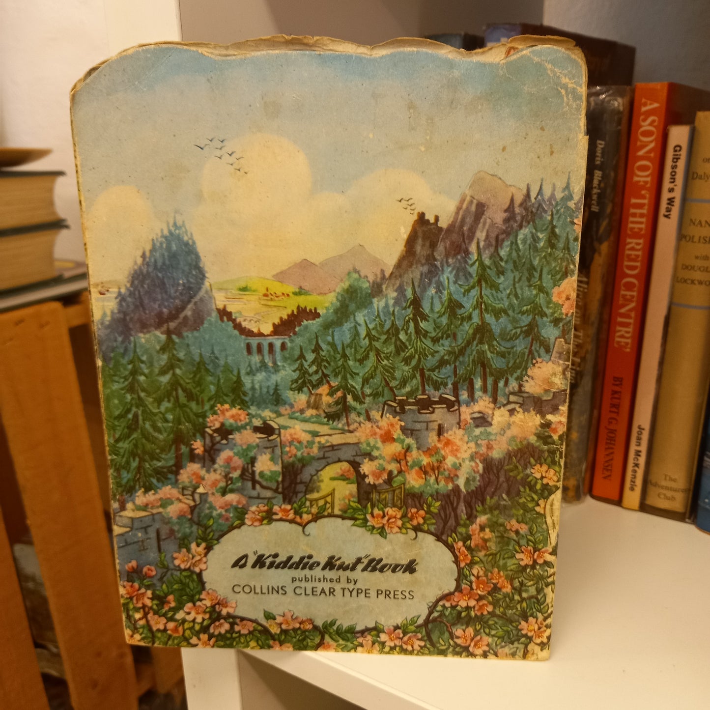 The Sleeping Beauty – Arranged and Illustrated by Molly B. Thomson (1960s?, Collins Clear-Type Press – A Kiddie Kut Book)-Vintage Children's Book / Fairy Tale-Tilbrook and Co