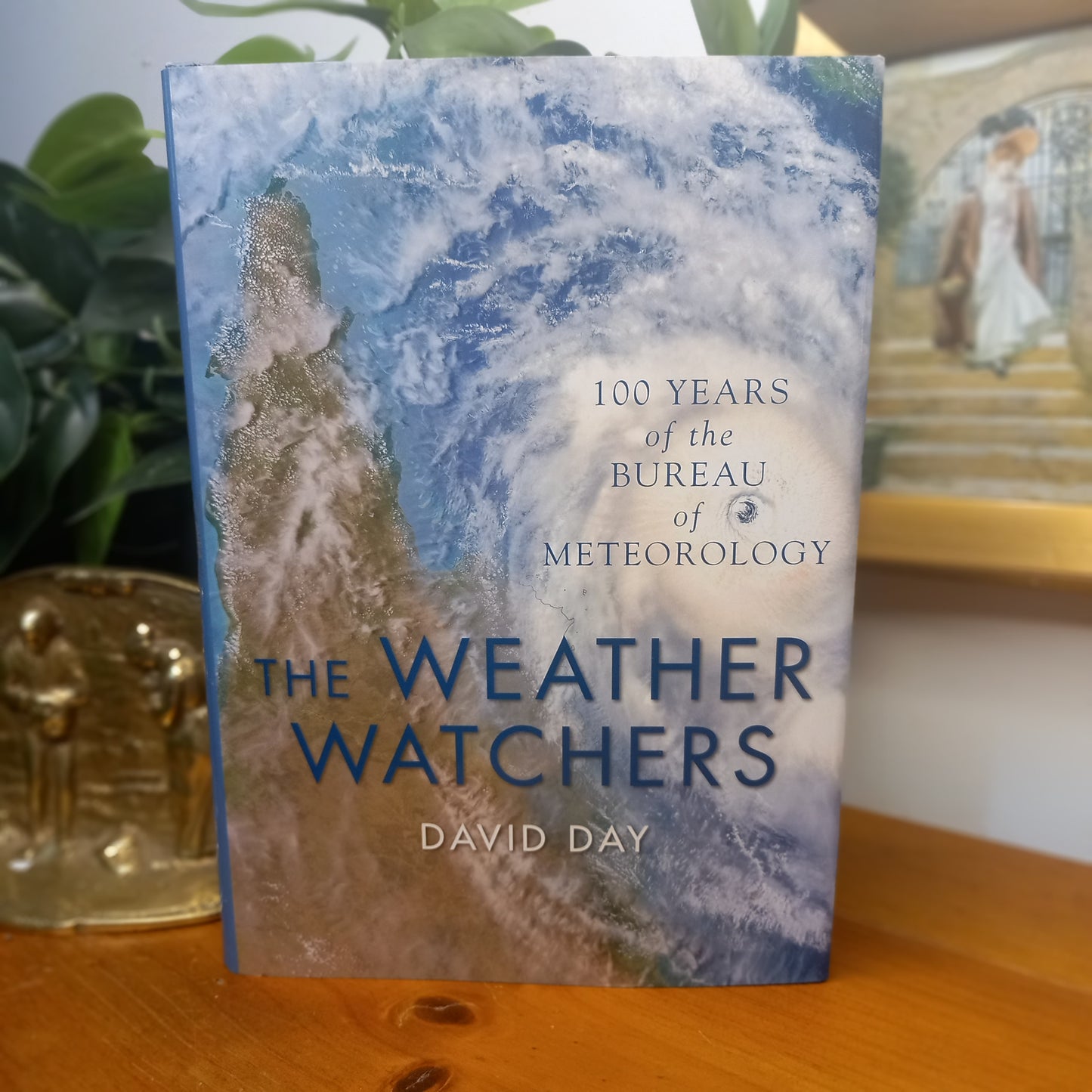 The Weather Watchers: 100 Years of the Bureau of Meteorology / David Day – Melbourne University Publishing, 2007-Australian Science & History / Meteorology-Tilbrook and Co
