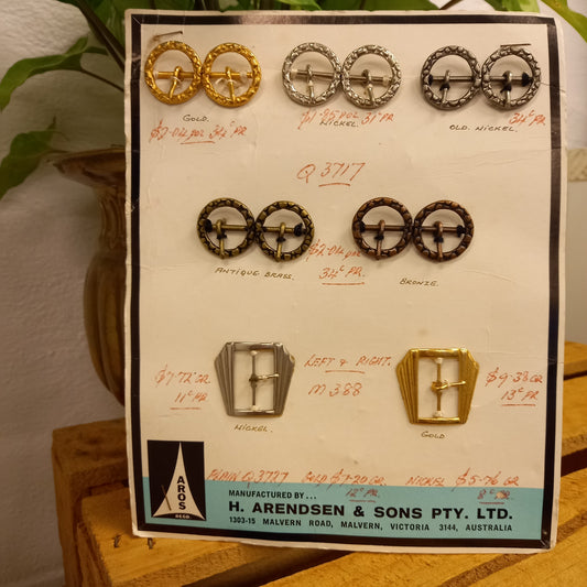Vintage AROS Late 1960s Travelling Salesman's Buckle Sample Card Q3717 and Q3727 of 5 Decorative Round Buckles and 2 Art Deco Buckles-Vintage Haberdashery-Tilbrook and Co