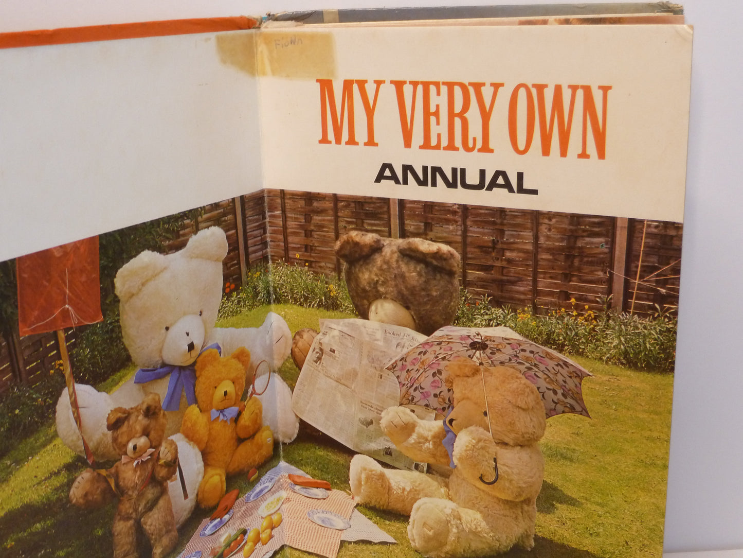 My Very Own Annual – 1969 Picture Story Book for the Very Young – World Distributors-Vintage Children's Book-Tilbrook and Co