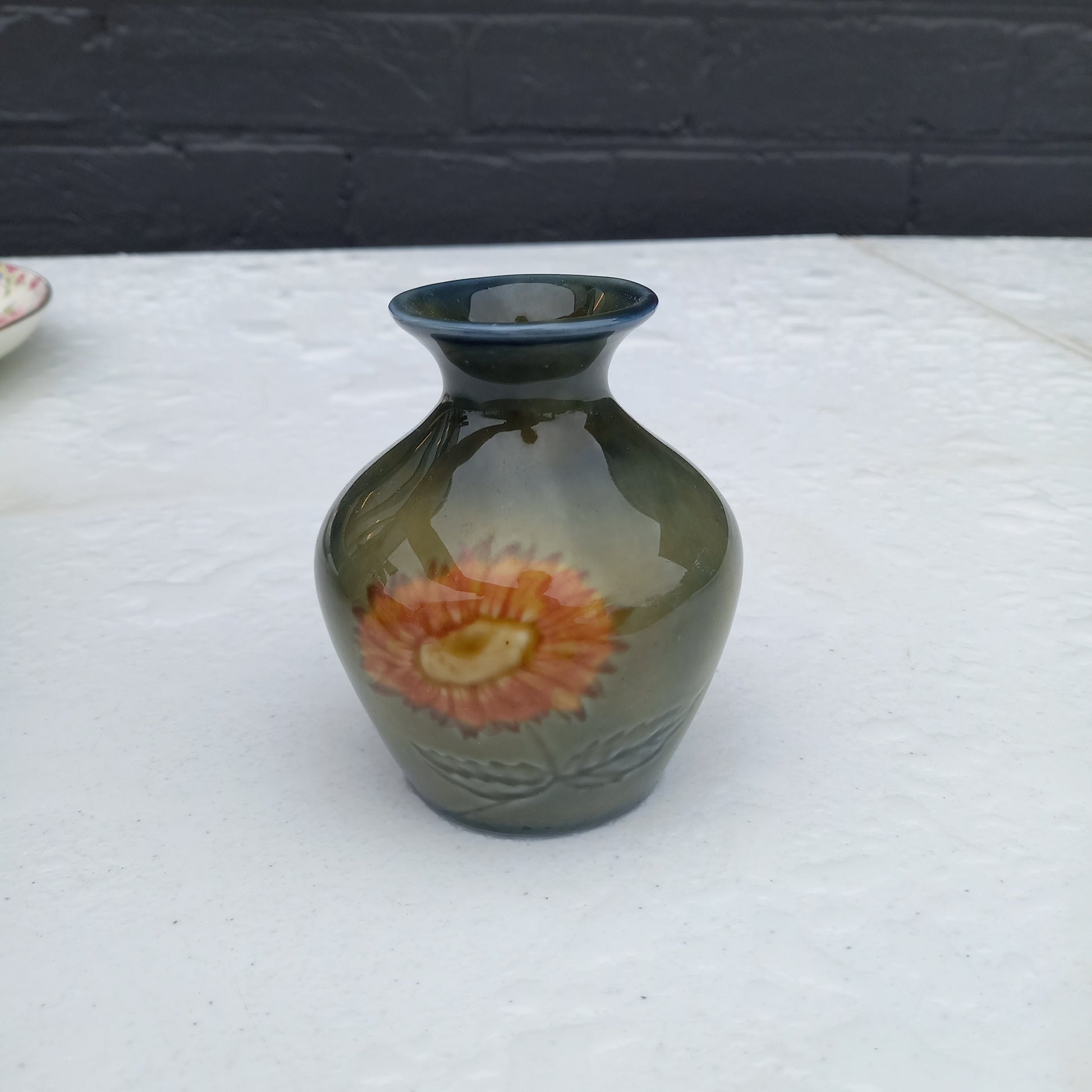 Vintage Wade Ireland Ceramic Bud Vase – Sunflower Design, c.1970-Vintage Vase-Tilbrook and Co