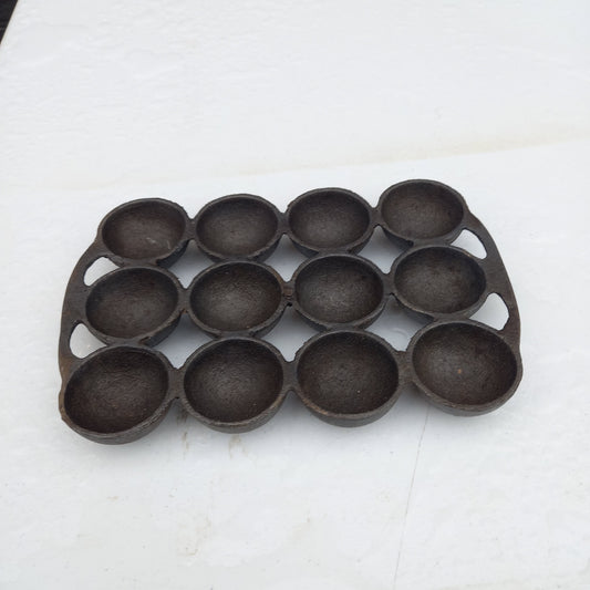 Vintage Cast Iron Gem Scone Tray – Rectangular Baking Pan-Vintage Kitchenware-Tilbrook and Co