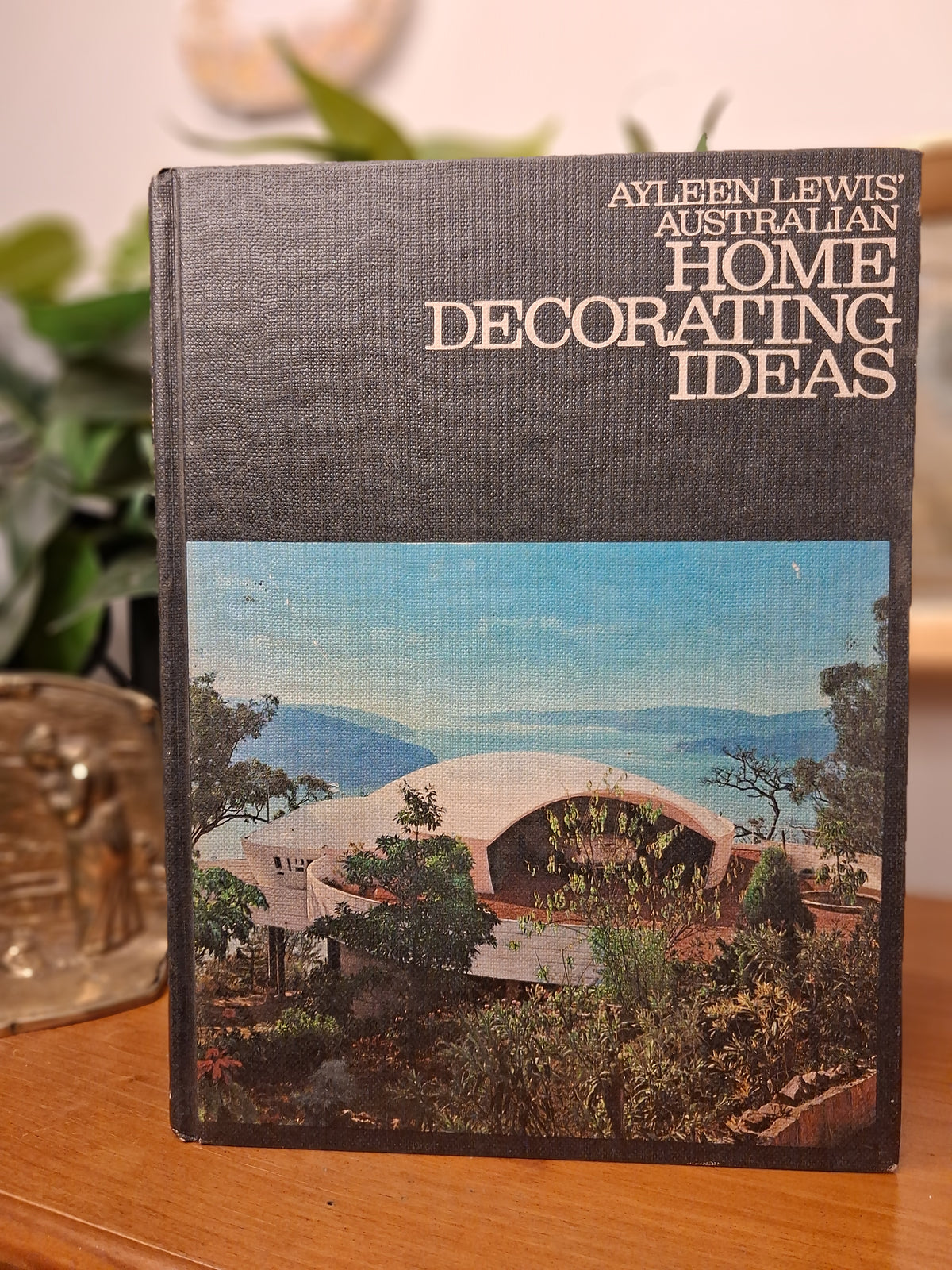 Australian Home Decorating Ideas – Ayleen Lewis (1964)-Tilbrook and Co
