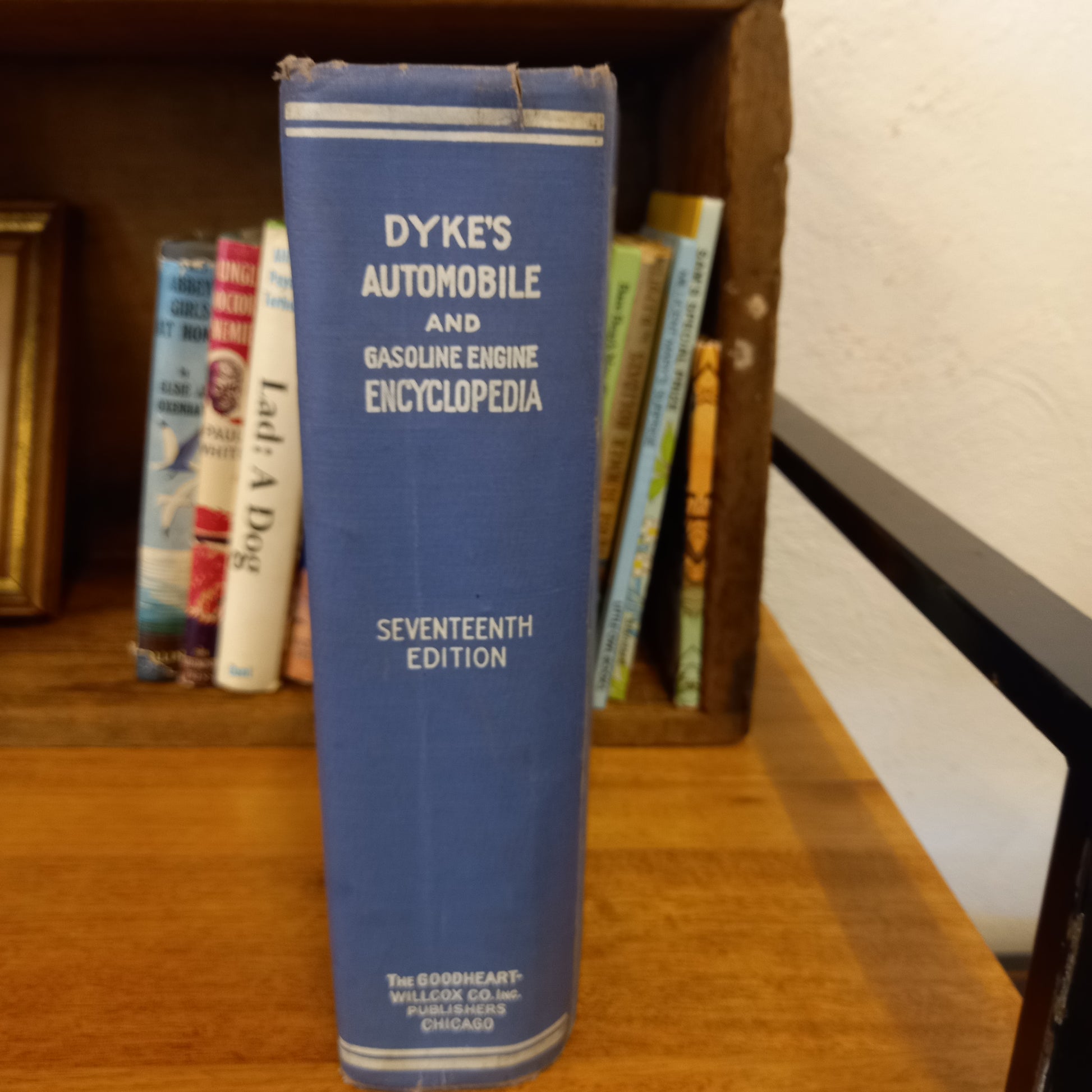 Dykes automobile and gasoline engine encyclopedia 1910-1935-Book-Tilbrook and Co