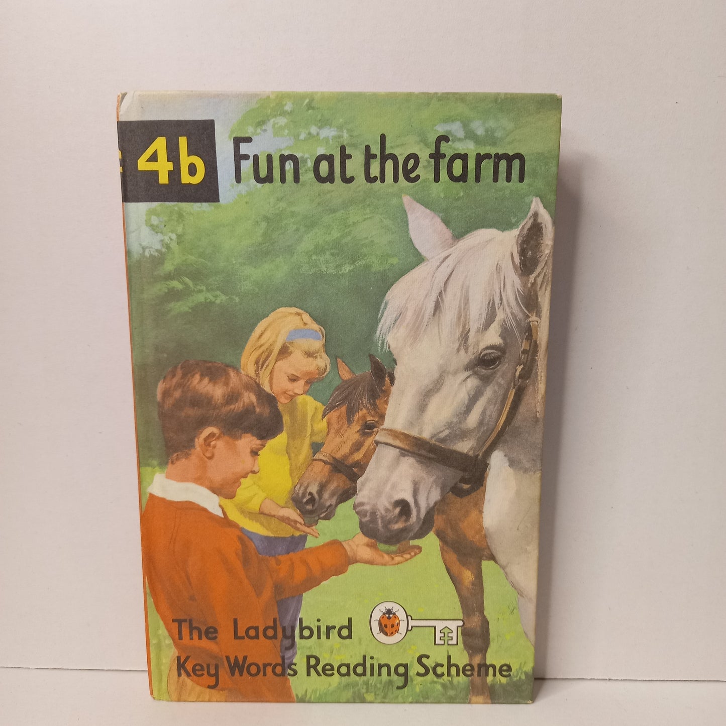 Fun at the Farm, Book 4B (The Ladybird Key Words Reading Scheme) by W. Murray-Book-Tilbrook and Co