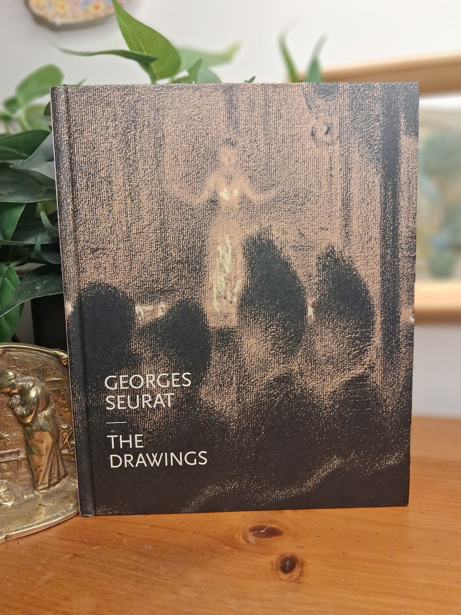 Cover of Georges Seurat: The Drawings, a Museum of Modern Art hardcover publication on the drawings of Georges Seurat.