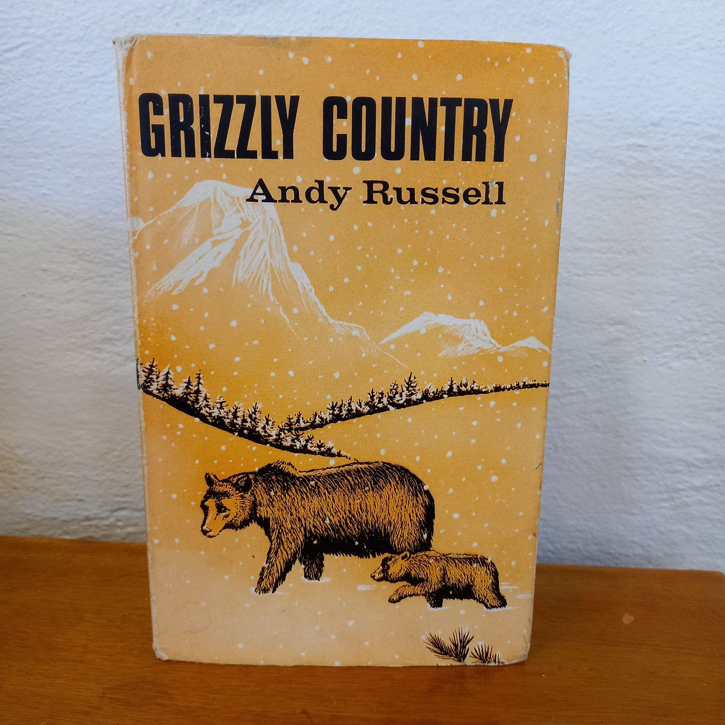 Grizzly country by Andy Russell-Book-Tilbrook and Co