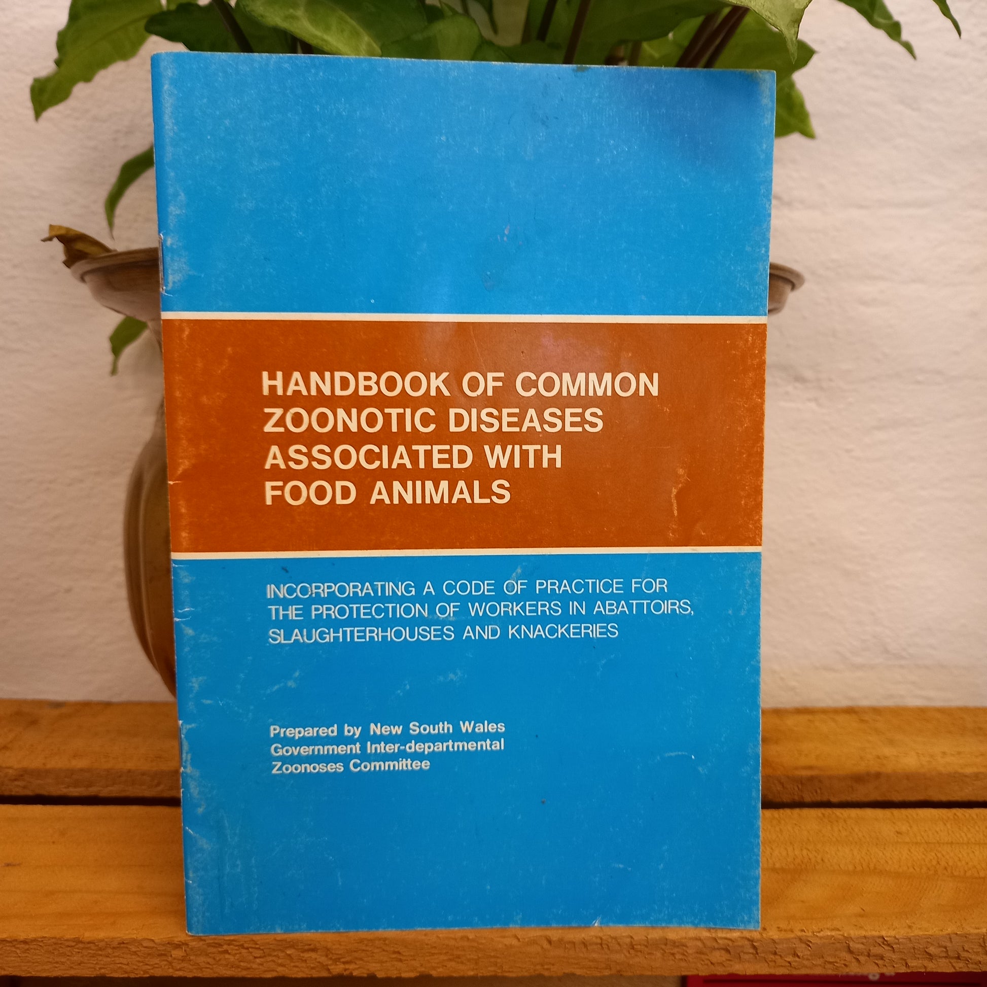 Handbook of Common Zoonotic Diseases Associated with Food Animals. Publisher: New South Wales Government, Sydney, 1979, 47 pages. Softcover. Condition - Good, rubbing to covers-Book-Tilbrook and Co