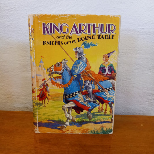 King Arthur and the Knights of the Round Table (Classics) retold by Phyllis Briggs-Book-Tilbrook and Co