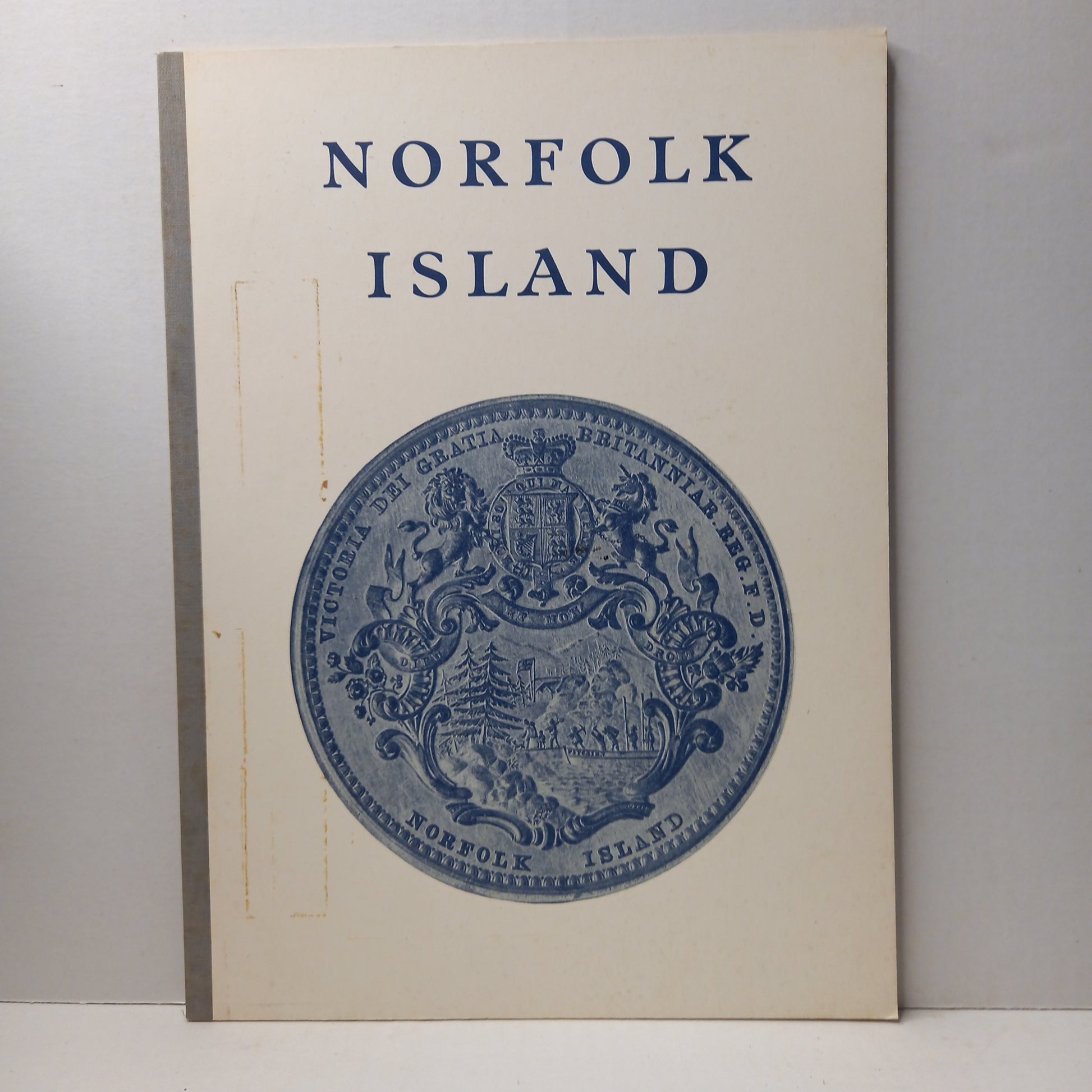 Norfolk Island - Commonwealth of Australia-Book-Tilbrook and Co