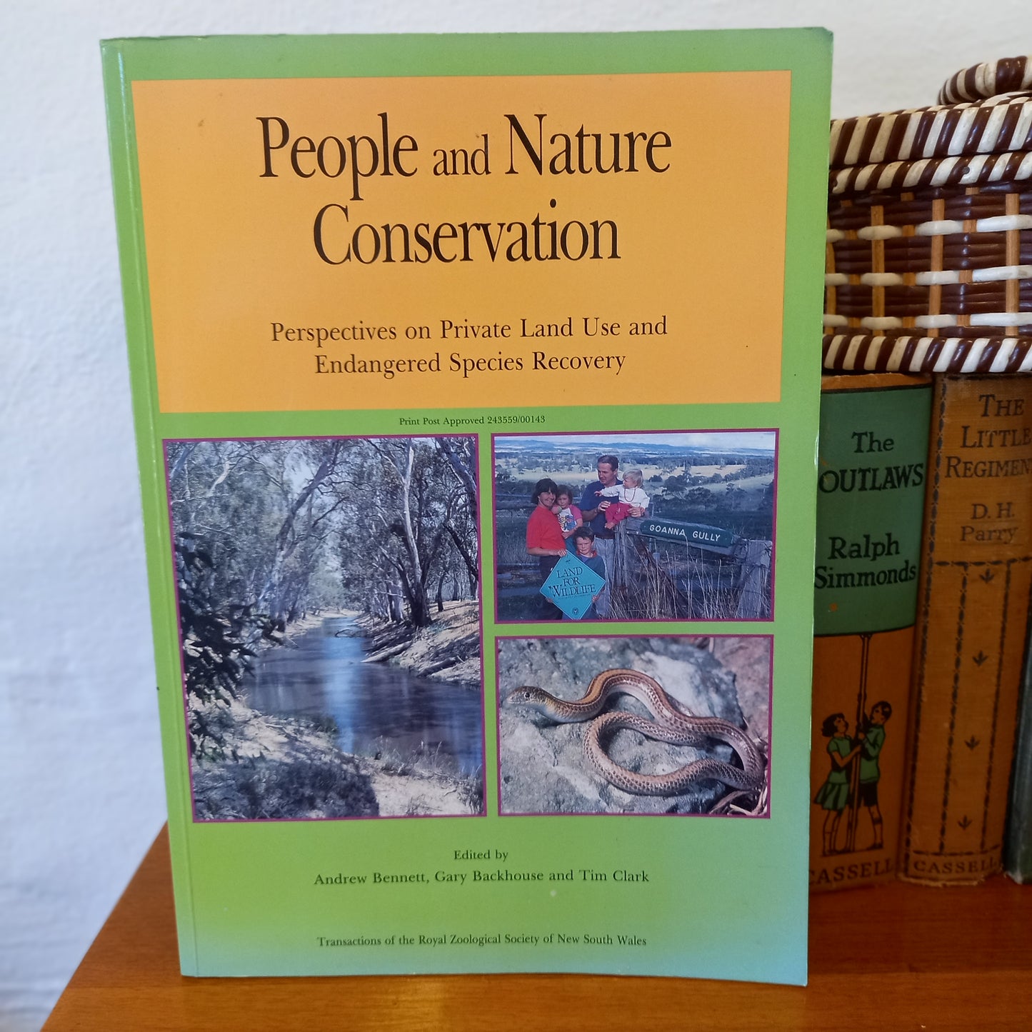 People and nature conservation by Andrew Bennett; Gary Backhouse; Tim Clark-Book-Tilbrook and Co