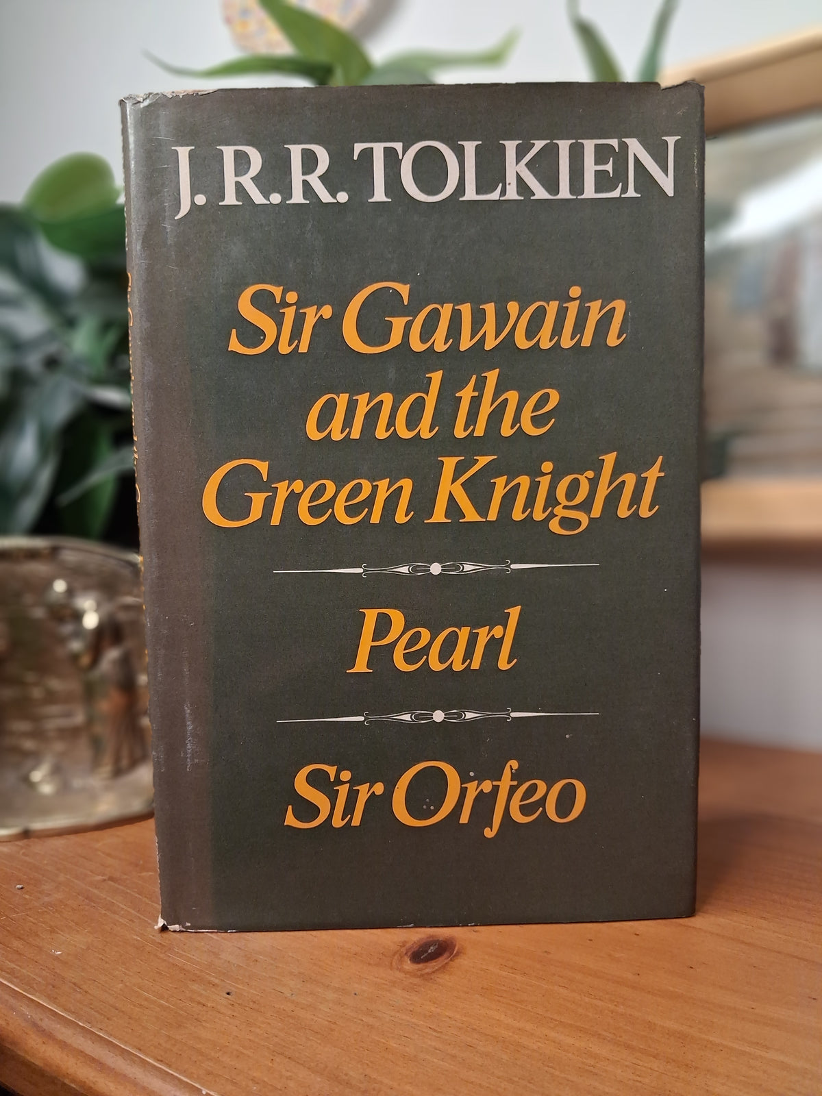 Sir Gawain and the Green Knight, Pearl, and Sir Orfeo – J.R.R. Tolkien-Literature / Poetry / Medieval Literature / J.R.R. Tolkien-Tilbrook and Co