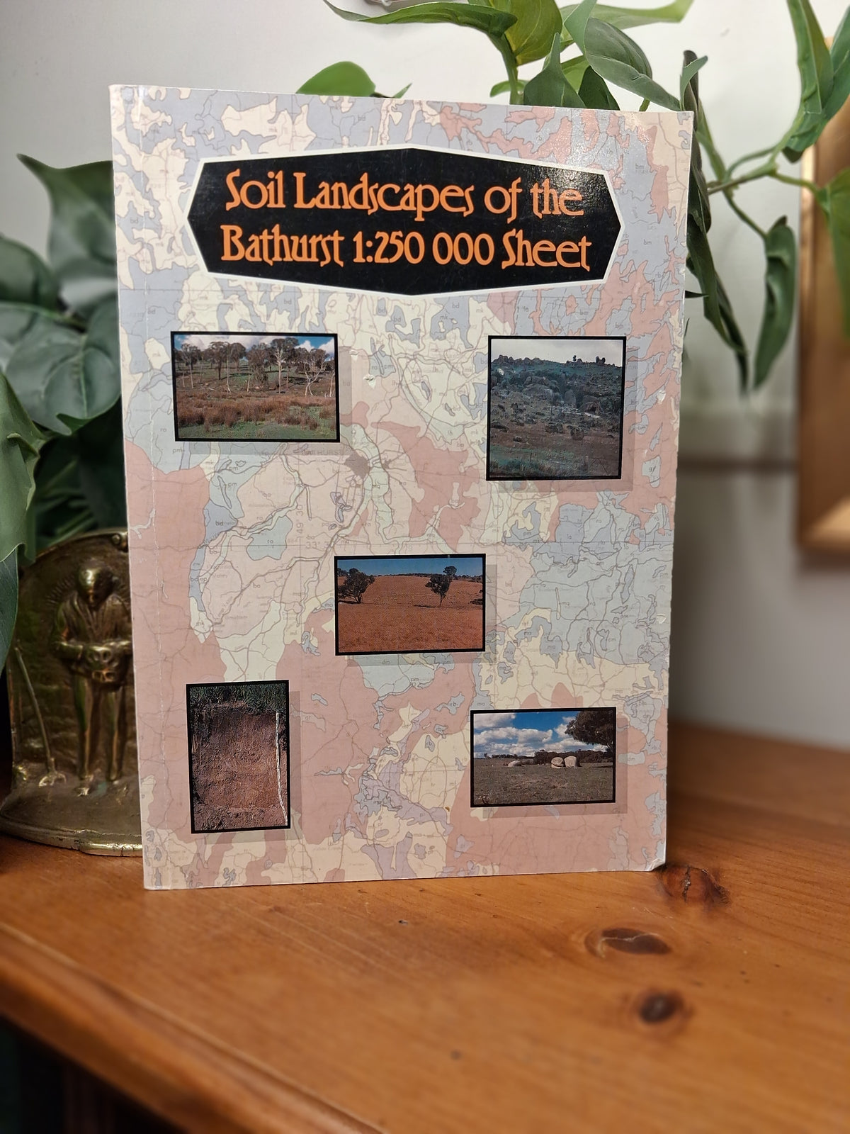 Soil Landscapes of the Bathurst 1:250,000 Sheet – Kovac, Murphy &amp; Lawrie (1990)-Soil Science / Land Management & Australian Natural History-Tilbrook and Co