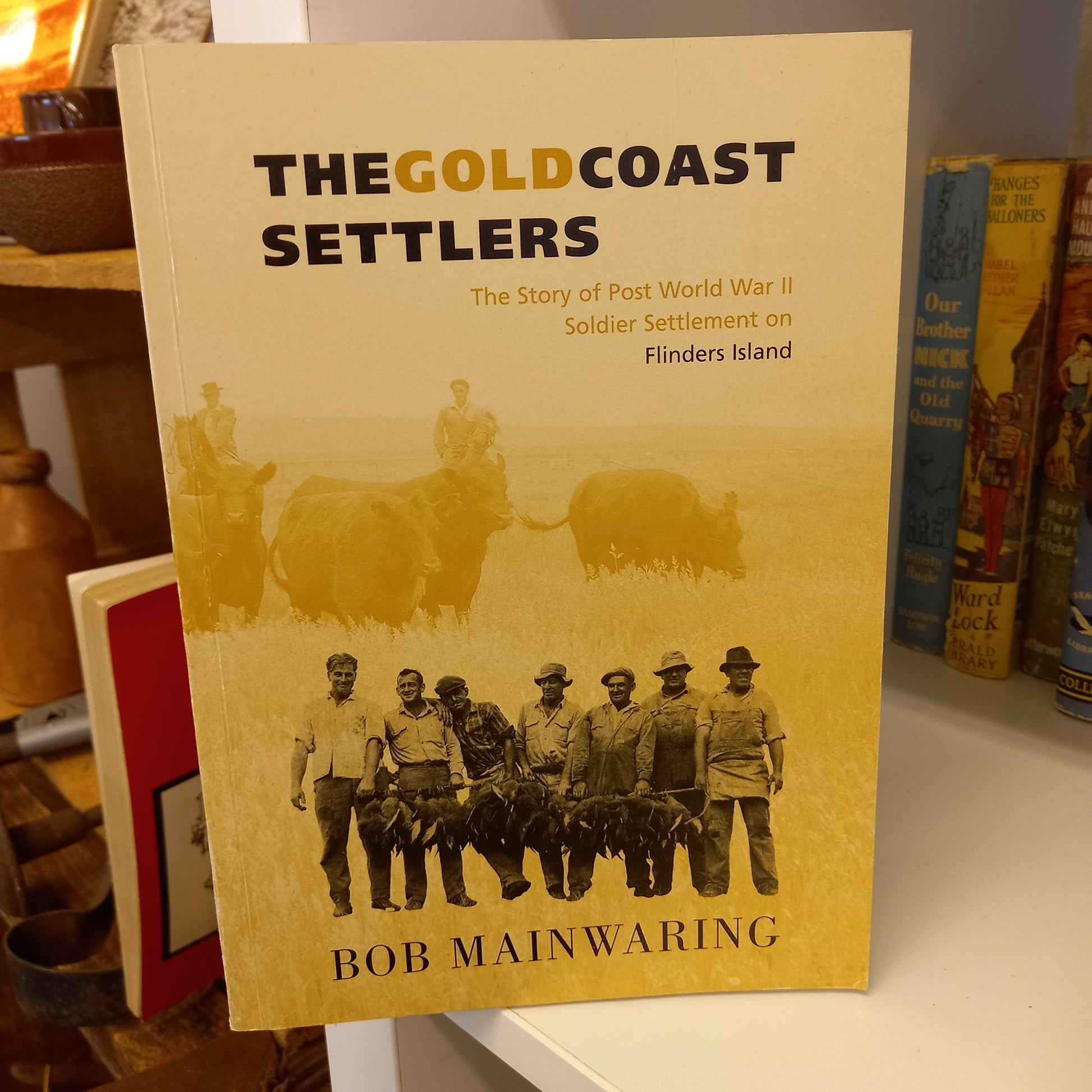 The Gold Coast Settlers by R.G. (Bob) Mainwaring-Books-Tilbrook and Co