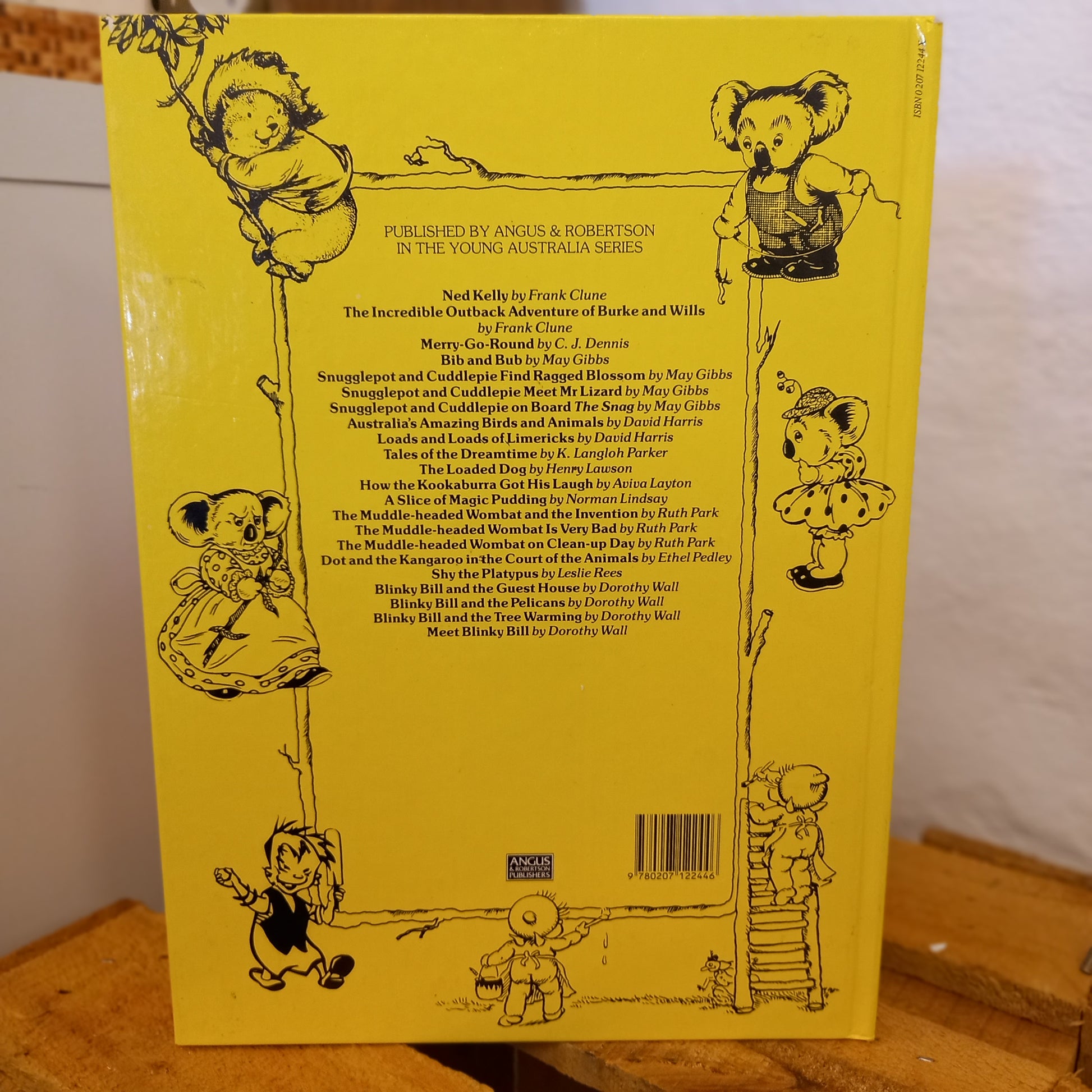 The Magic Pudding – Norman Lindsay (1986 Reprint, Angus & Robertson) | Australian Children's Classic-Vintage Children's Books-Tilbrook and Co