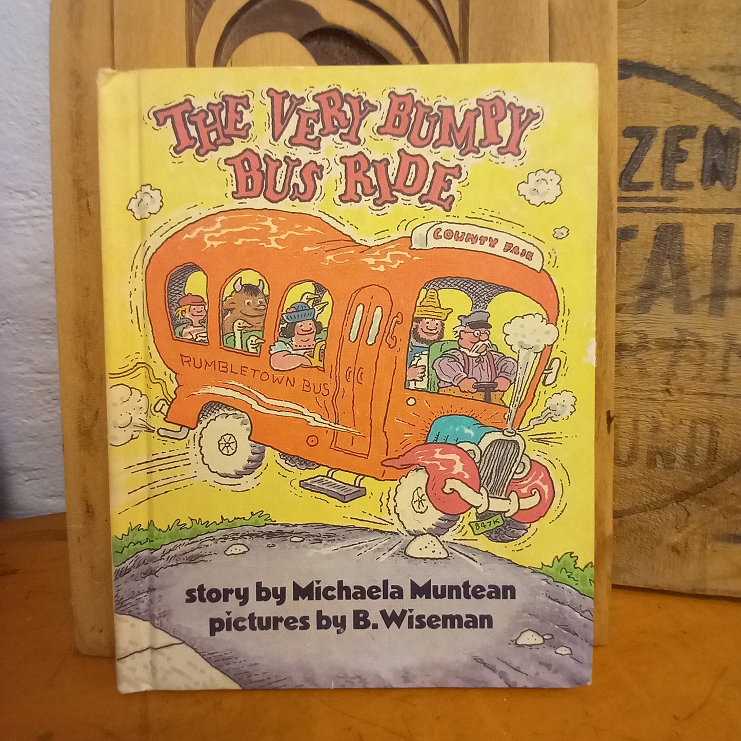 The Very Bumpy Bus Ride (Parents Magazine Read Aloud and Easy Reading Program Original) by Michaela Muntean-Book-Tilbrook and Co