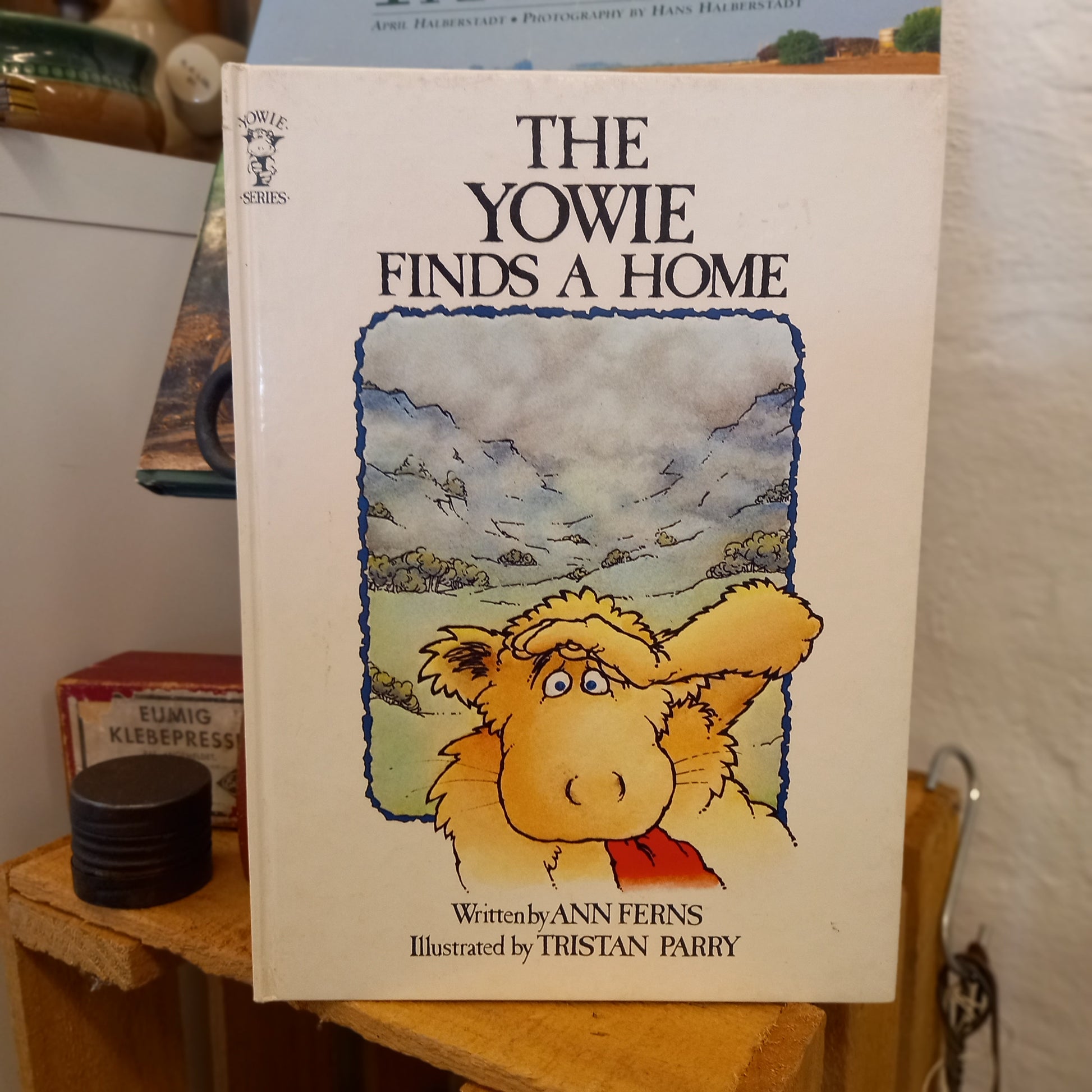 The Yowie Finds a Home by Ann Ferns (1981)-Book - Vintage Australian Children's Book-Tilbrook and Co