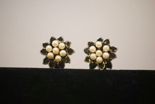 Vintage Black Petal Faux Pearl Clip on Earrings-Clothing Accessories-Tilbrook and Co