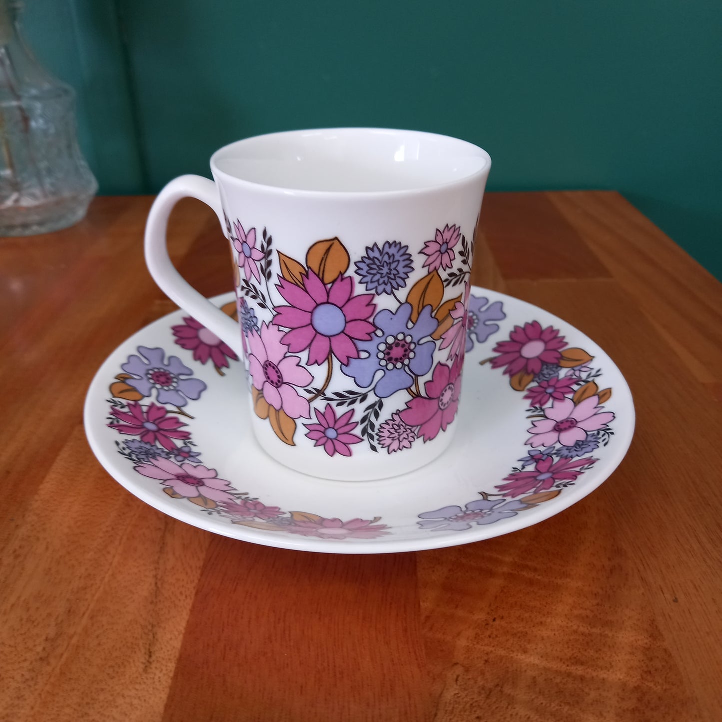 Vintage Elizabethan Fine Bone China Cup and Saucer Portobello 2 Pink Purple-Tilbrook and Co