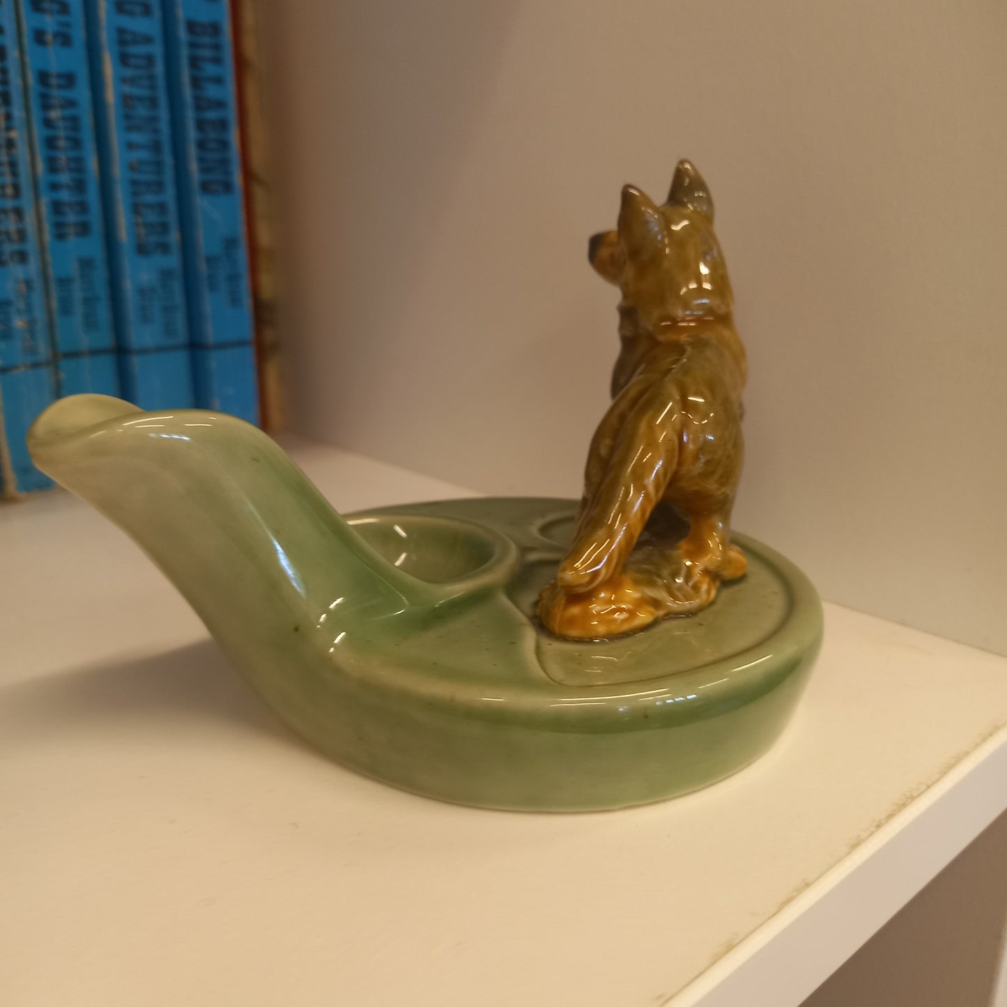 Vintage Wade Dog Pipe Holder