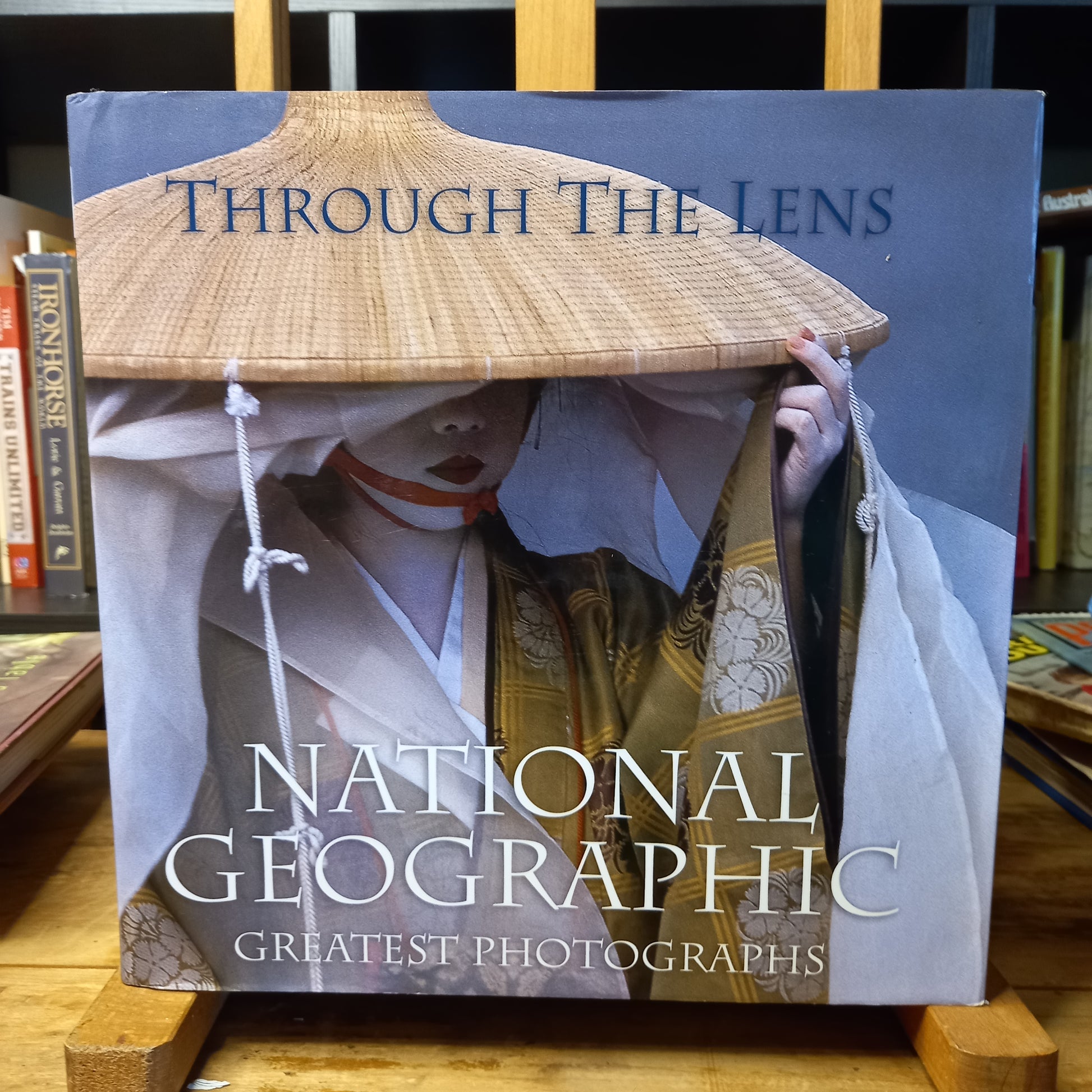 Through the Lens: National Geographic's Greatest Photographs by Leah Val Benavid-Book-Tilbrook and Co